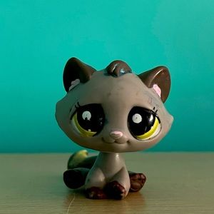 Littlest pet shop cat